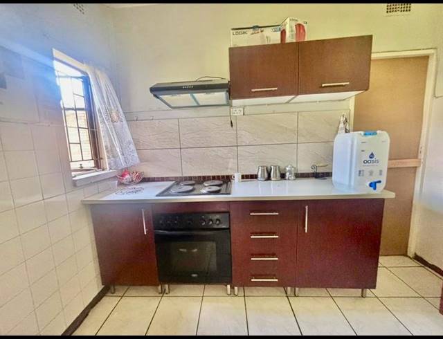 4 BEDROOM HOUSE FOR SALE IN VANDERBIJLPARK CW 6